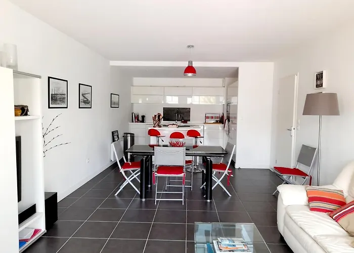 T3 Contemporain, Proche Et Centre, Parking Securise, Wi-fi - Fr-1-319-11