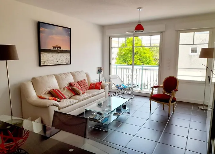 شقة T3 Contemporain, Proche Et Centre, Parking Securise, Wi-fi - Fr-1-319-11 *